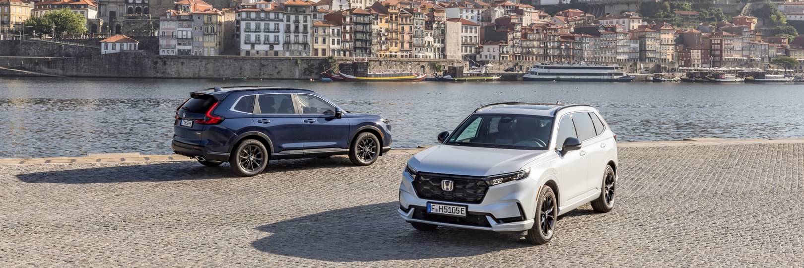 Honda CR-V: Premium family hybrid crossover SUV