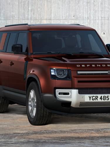 Defender 130: Built for big adventures. 