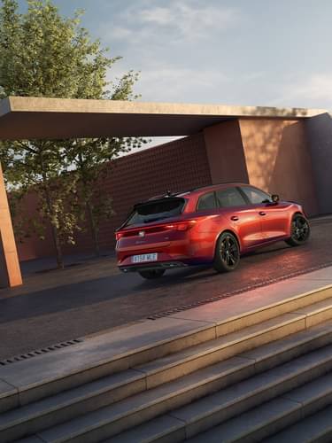 SEAT Leon Estate | Space for your brightest plans.