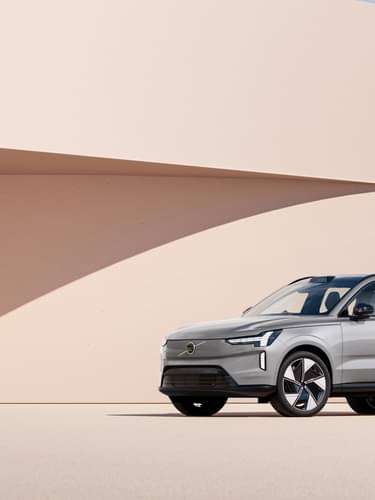 Volvo EX90 | Free Ohme Home EV charger
