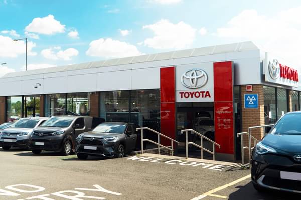 Listers Toyota UK - New & Used Toyota Dealers