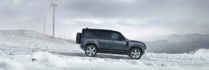 ANOTHER AWARD for Listers Land Rover Hereford! 