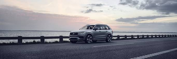 Volvo Cars introduces refreshed Volvo XC90 SUV