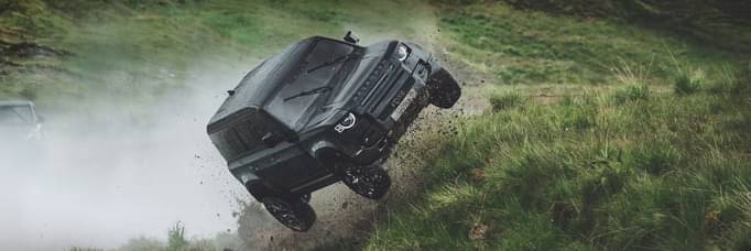 New Land Rover Defender Excels in Latest James Bond Film