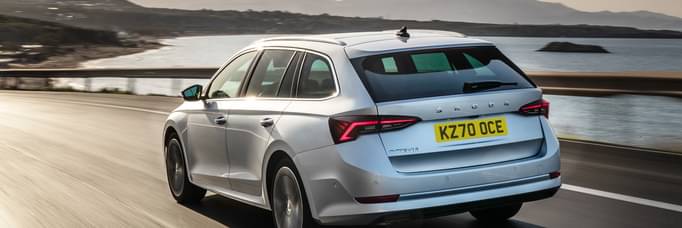 OCTAVIA sees off competition to be crowned Best Family Car 2020