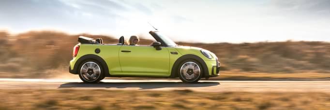 MINI Convertible wins ‘Convertible of Year’ for the fifth time.