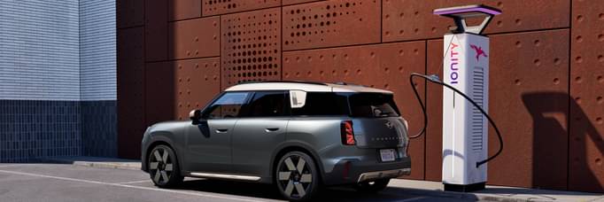 The all-electric MINI Countryman offer.