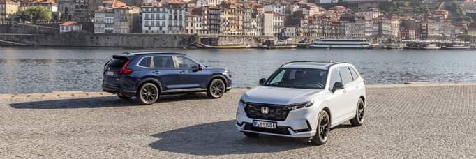 Honda CR-V: Premium family hybrid crossover SUV