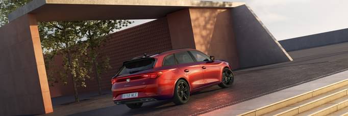 SEAT Leon Estate | Space for your brightest plans.