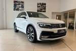 2016 Volkswagen Tiguan Diesel Estate 2.0 TDI 150 4Motion R-Line 5dr DSG in Special solid - Pure white at Listers U Northampton