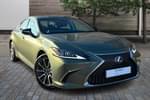 2021 Lexus ES Saloon 300h 2.5 4dr CVT in Green at Lexus Cheltenham