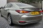 Image two of this 2020 Lexus ES Saloon 300h 2.5 4dr CVT (Premium Pack) in Silver at Lexus Coventry